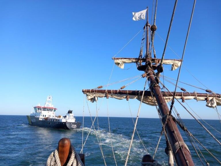 pilot boat